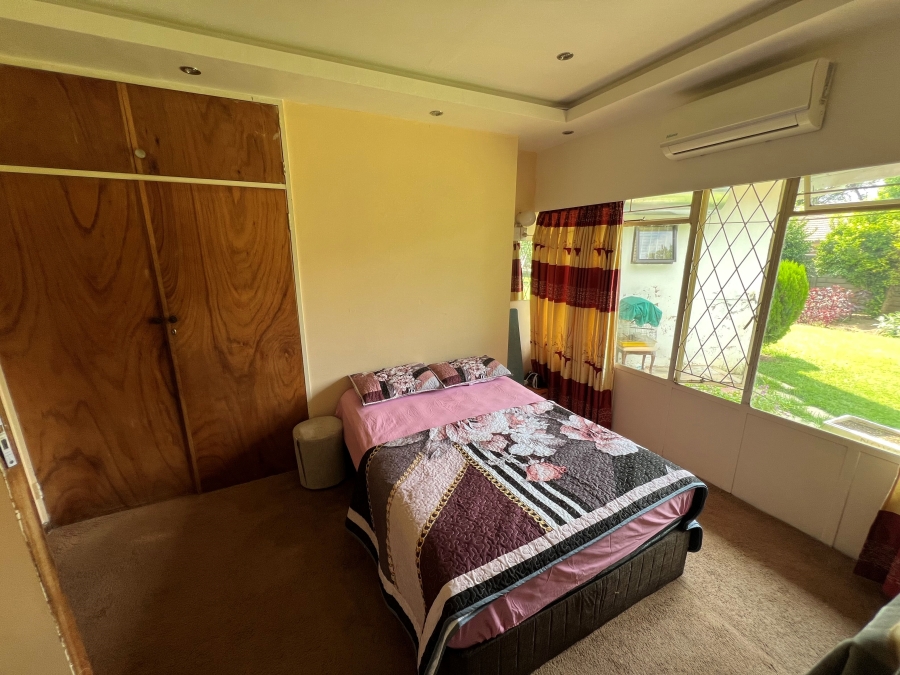 6 Bedroom Property for Sale in Irene Park North West